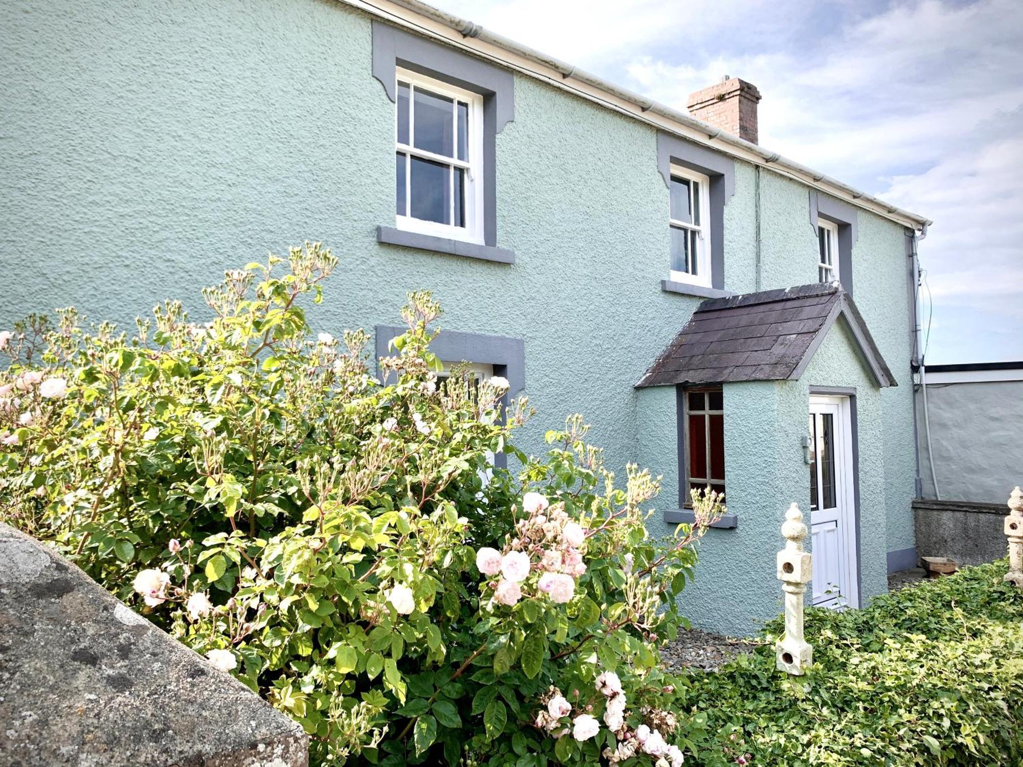The Farmhouse Newport  Exterior photo